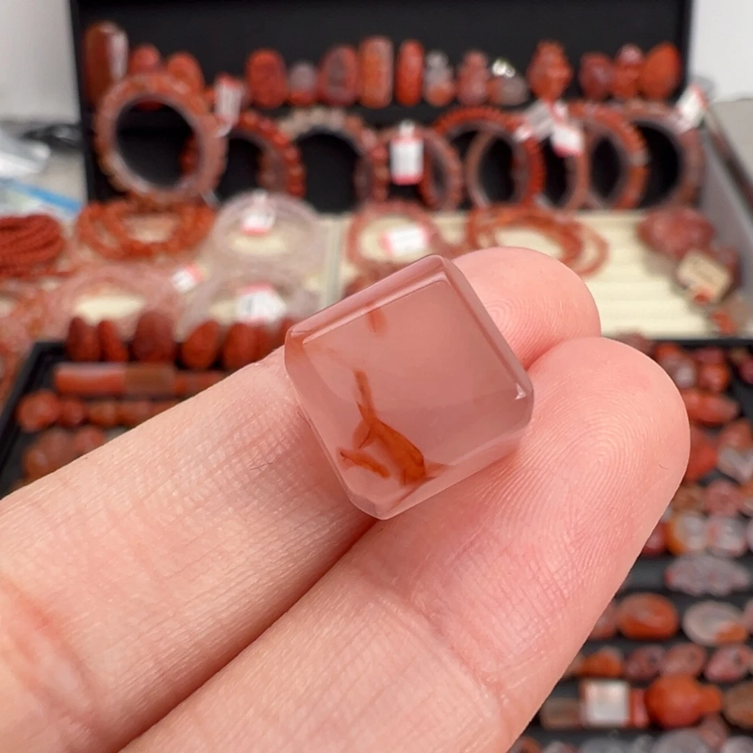 南红玛瑙未镶嵌颈饰冰飘方糖