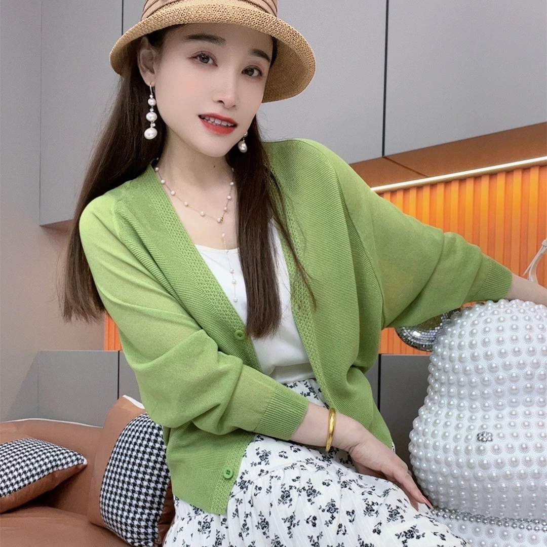 2025夏季新款镂空冰丝开衫女外套针织空调衫短款长袖薄款防晒衣服