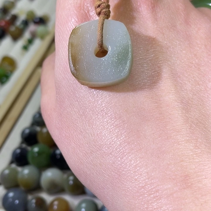 和田玉（糖玉）未镶嵌手链