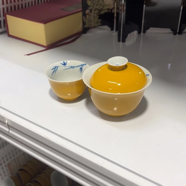 两件套哈哈哈哈哈