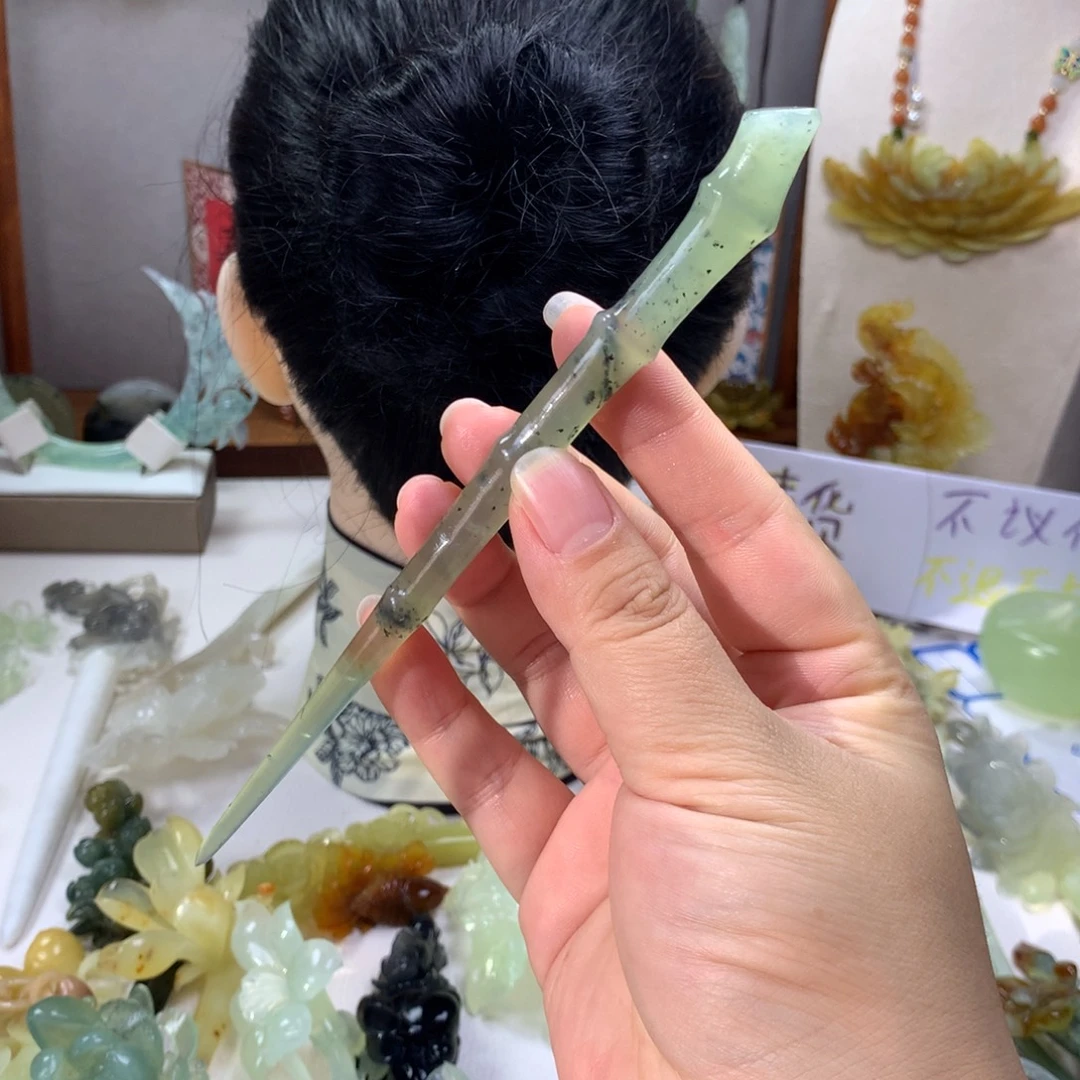 蛇纹石玉未镶嵌发饰