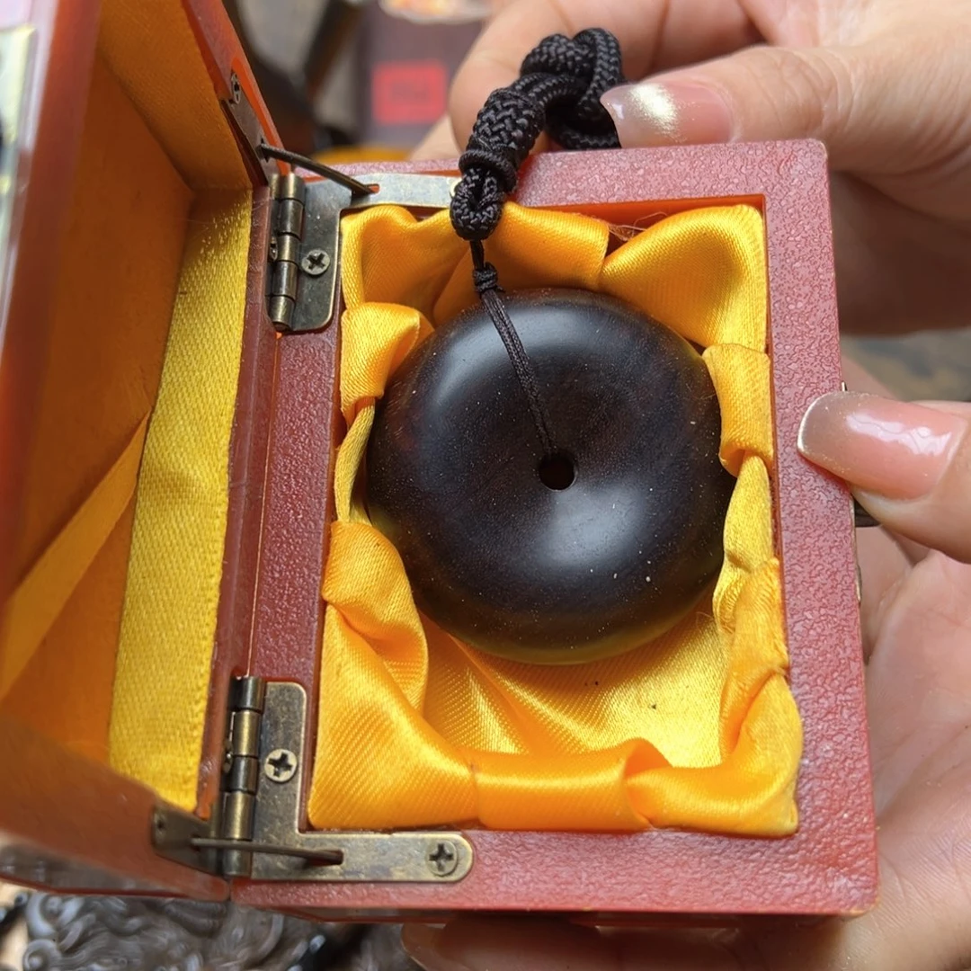 滴血莲花菩提吊坠