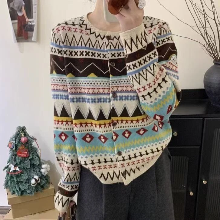 超流行的费尔岛风格针织打底衫提花圆领毛衣春秋季女复古开衫上衣