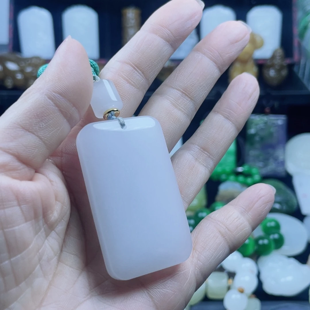 未镶嵌和田玉（白玉）挂件