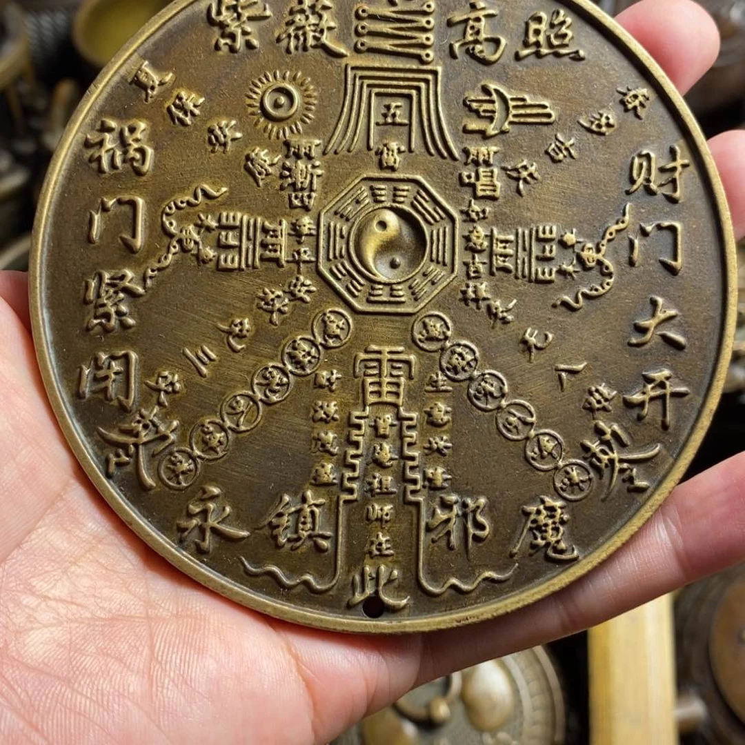 精美铜器做工精良