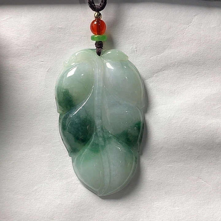 翡翠未镶嵌颈饰0533