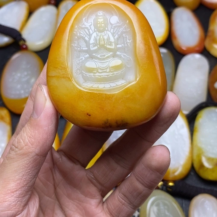 和田玉未镶嵌颈饰