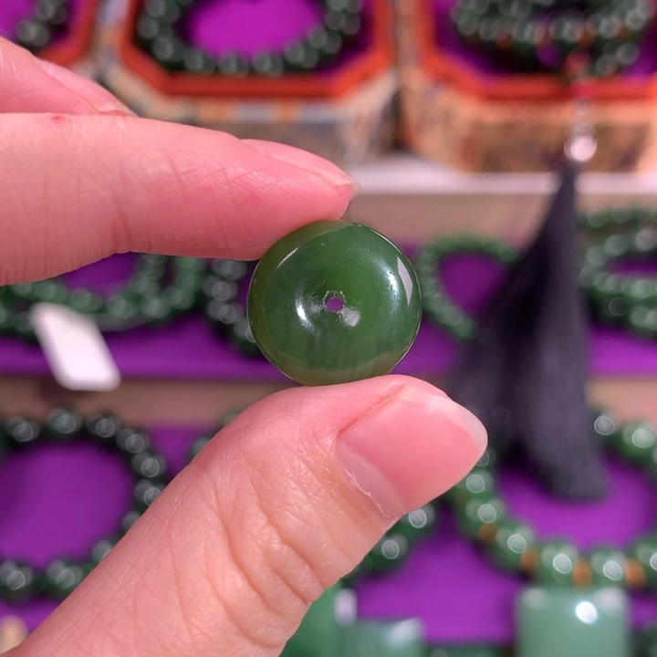 和田玉（碧玉）未镶嵌珠宝半成品