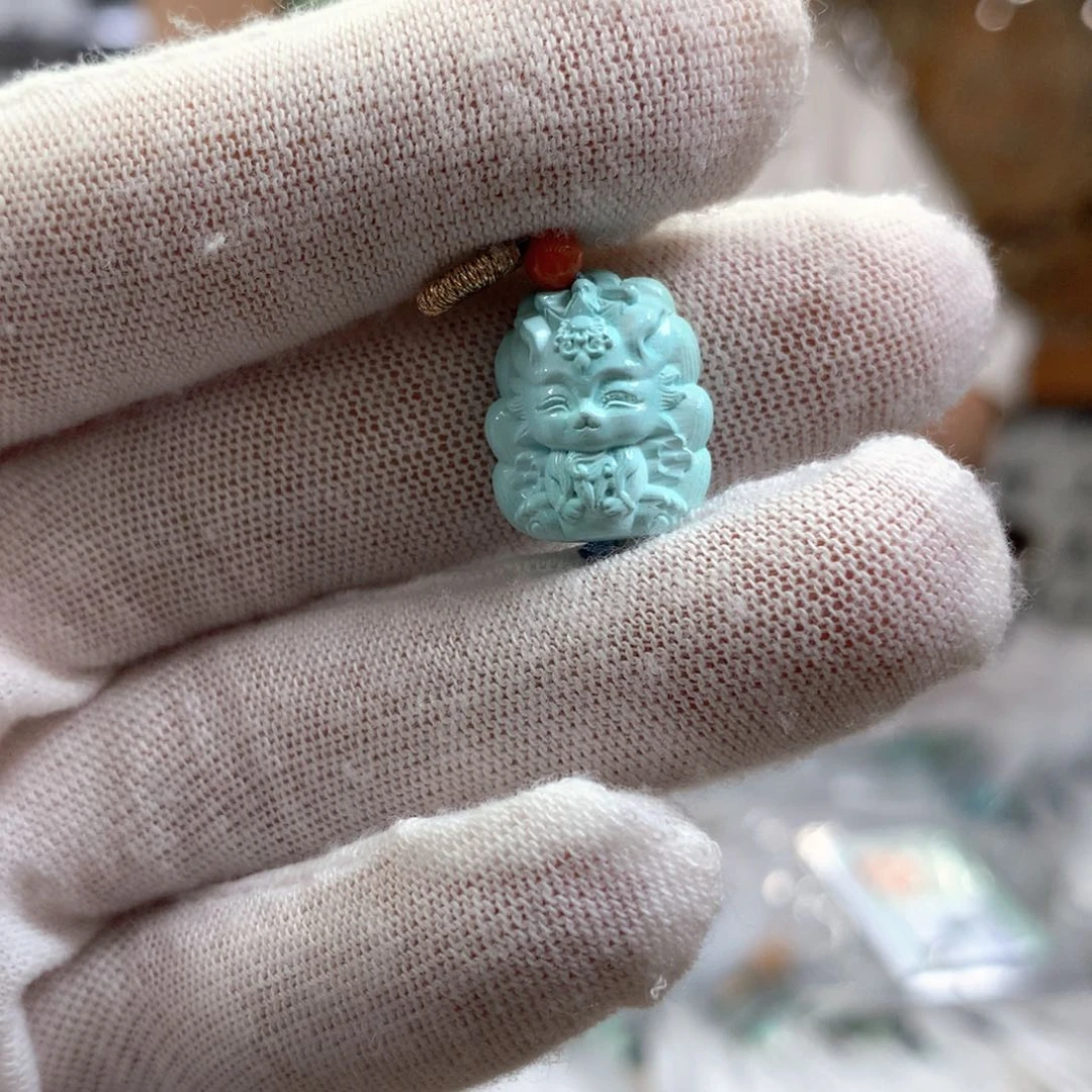 绿松石未镶嵌挂件