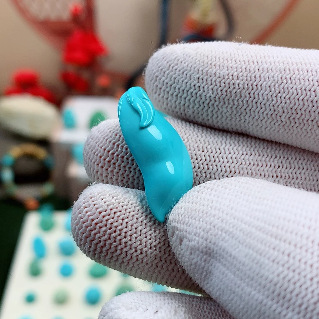 绿松石未镶嵌珠宝奇石