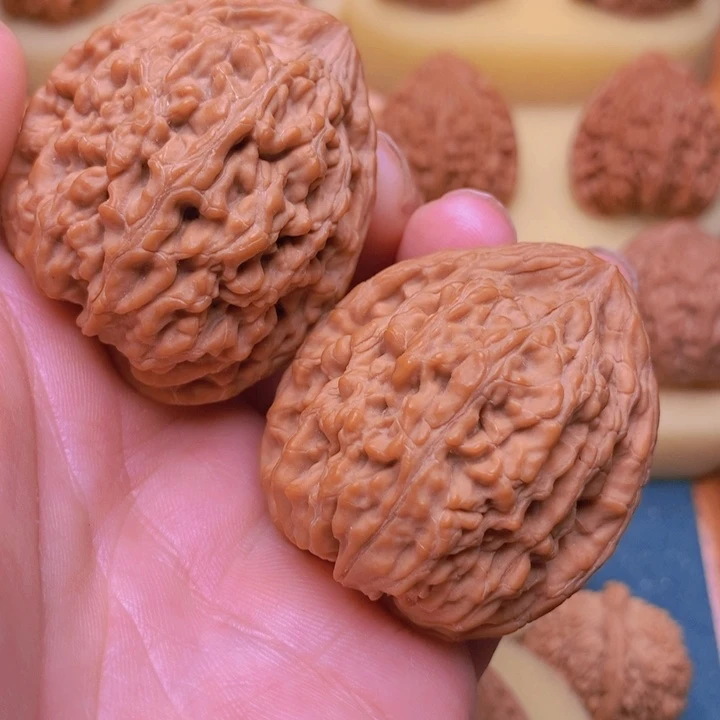 爱***头把件文玩核桃41.5全品粗筋蚂蚁王