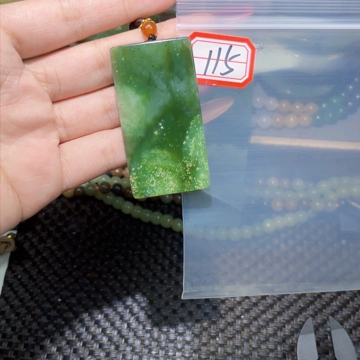 和田玉和田玉边角料随机发未镶嵌