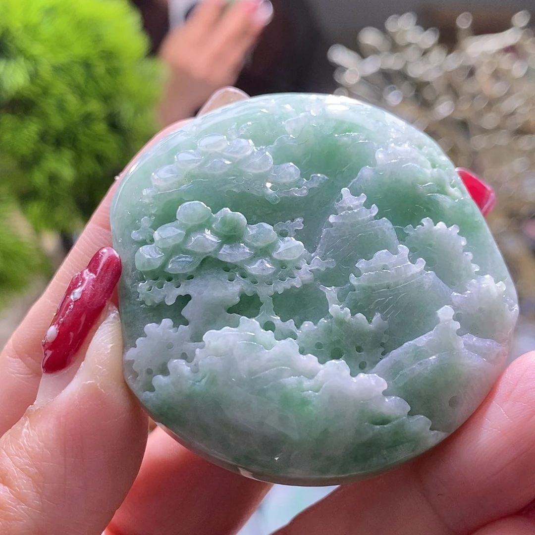 【闪购商品】翡翠颈饰未镶嵌山水