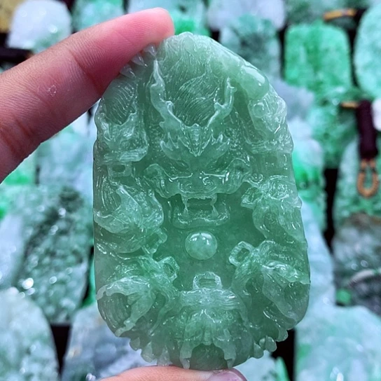 吊坠(不含链)未镶嵌翡翠