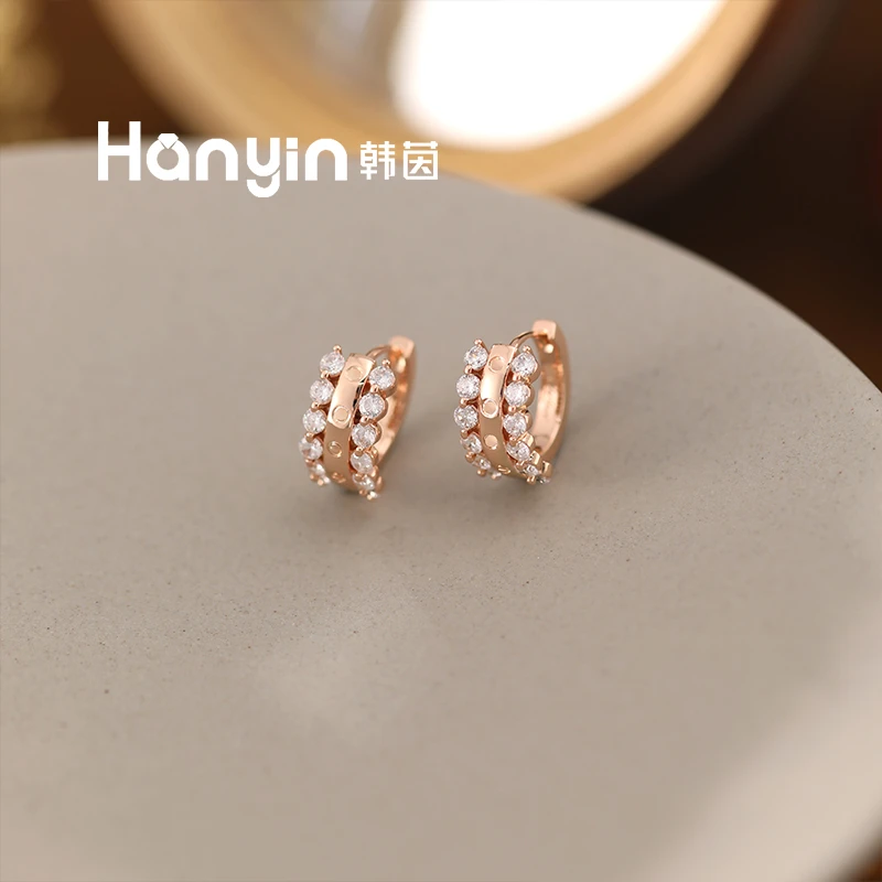 铜合金合成锆石耳饰 韩版时尚设计感高级爆闪白色泡泡减号耳圈AAA