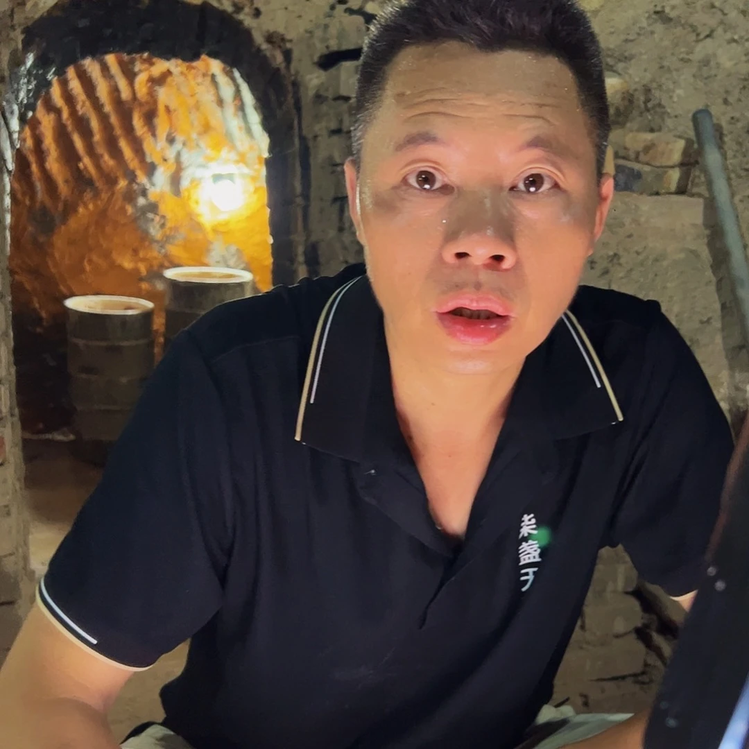 ****红茶盏余启虎龙窑柴烧行知瑕宝茶漏