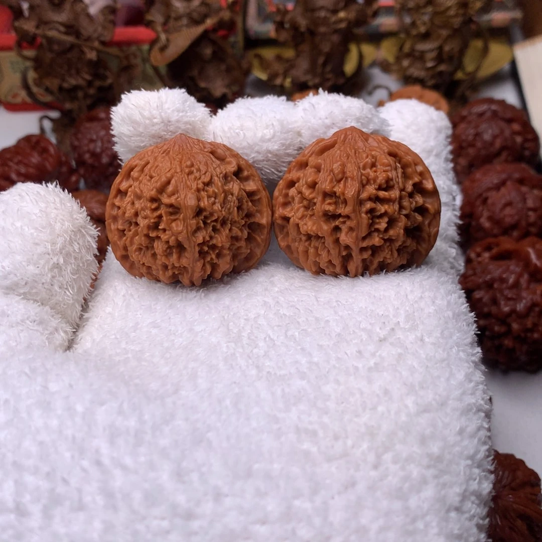 文玩核桃把件39尺全品满天星狮子头