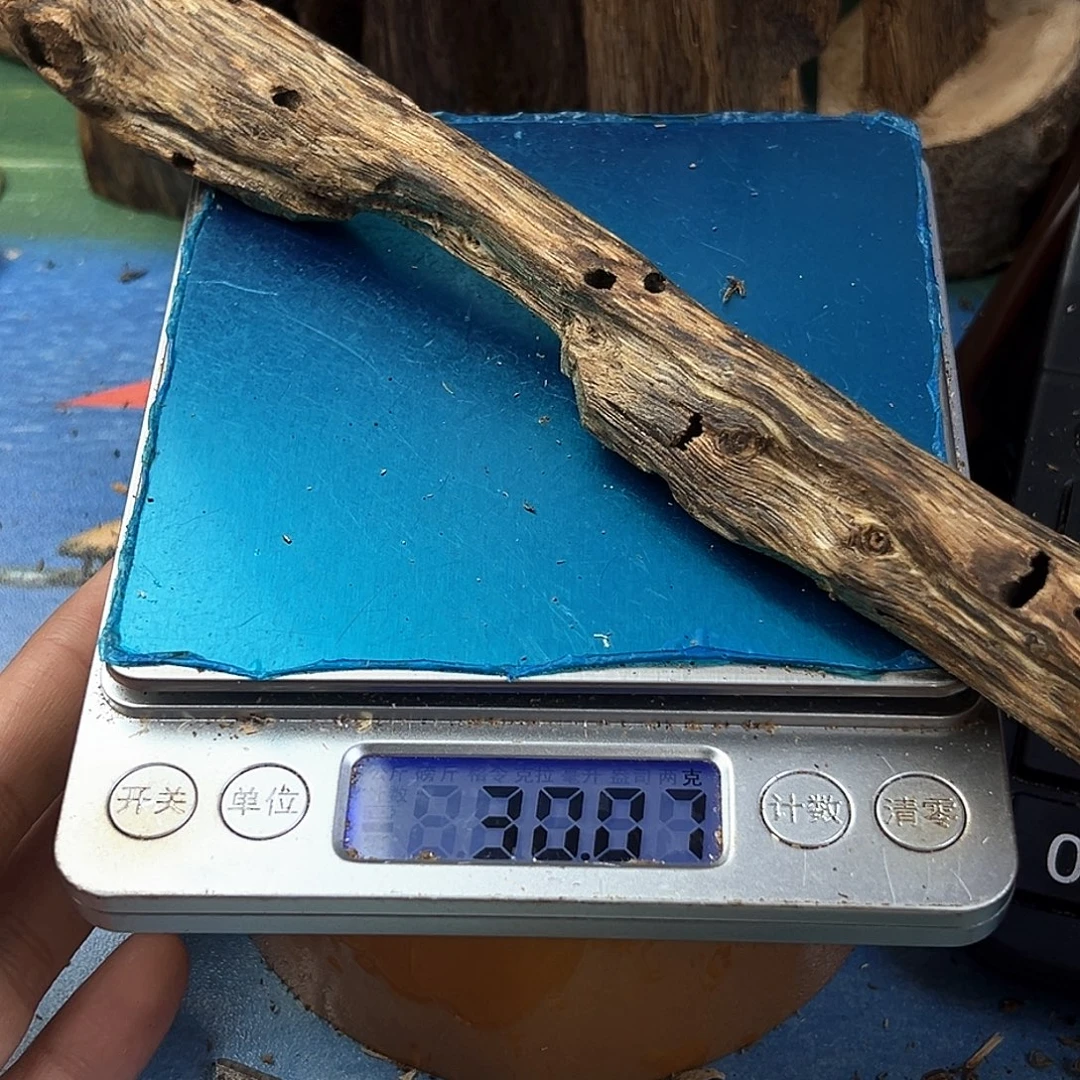 香料绿奇楠虫漏白棋30克