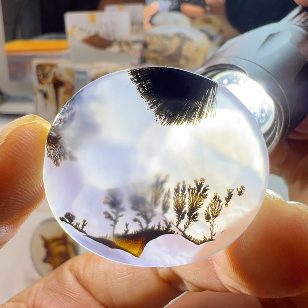 玛瑙/玉髓未镶嵌珠宝奇石