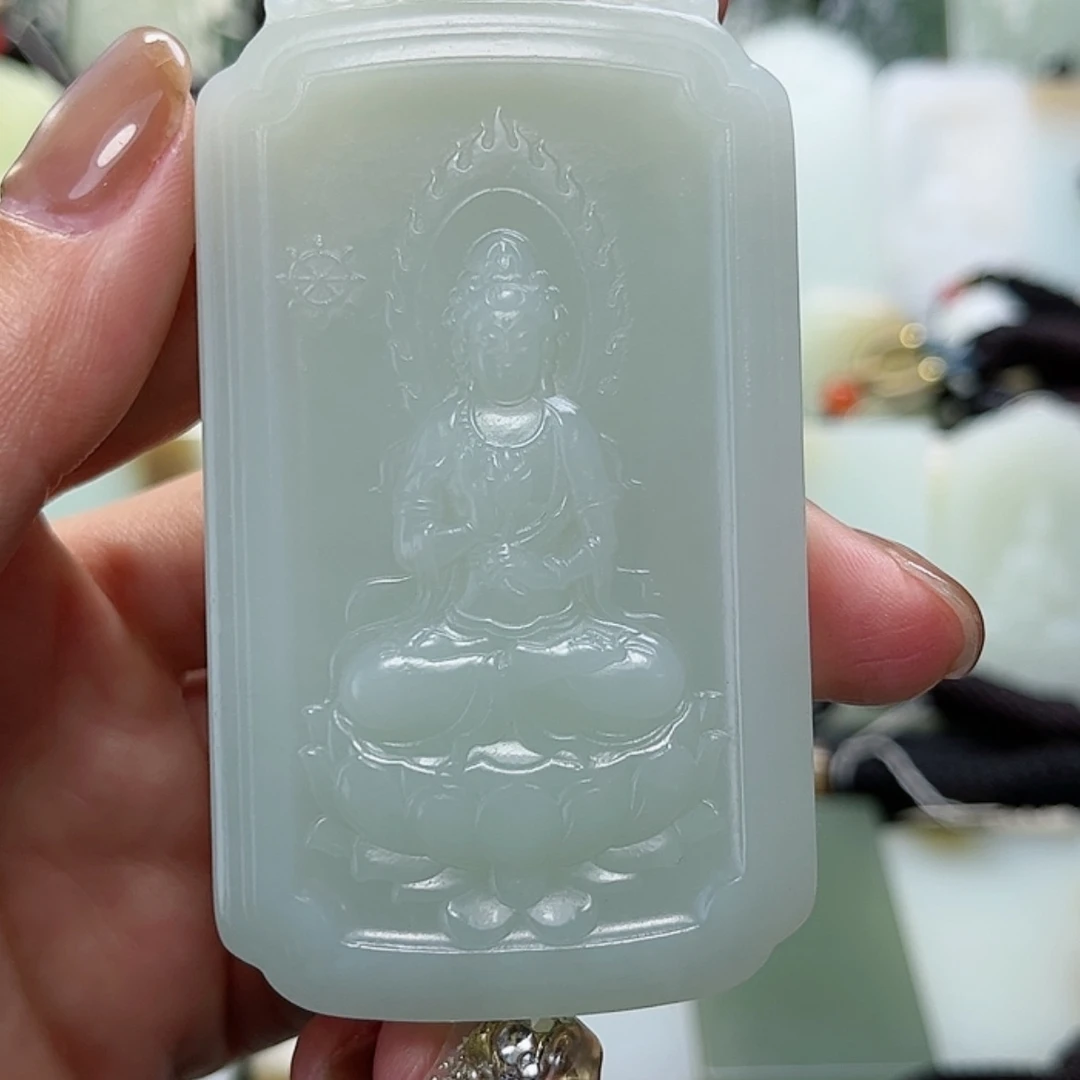 【闪购商品】颈饰未镶嵌和田玉张*