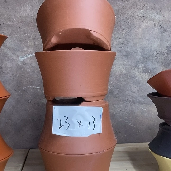 紫砂花盆我在外面