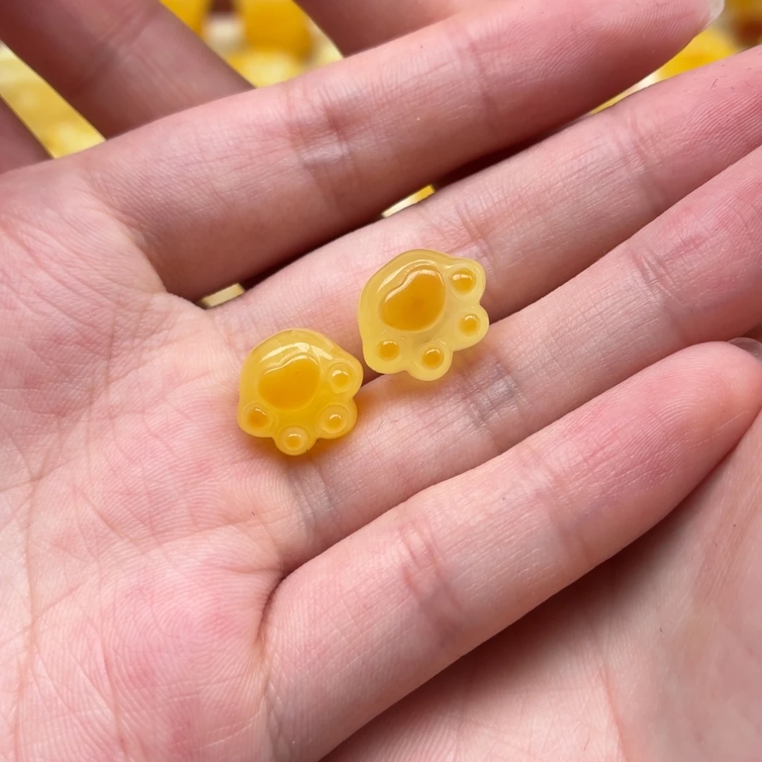 L***M蜜蜡未镶嵌珠宝奇石