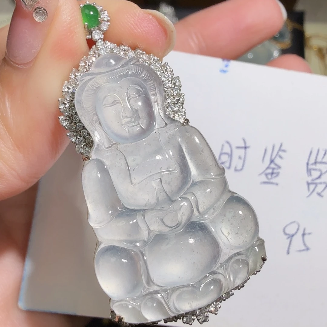颈饰18K金镶嵌翡翠