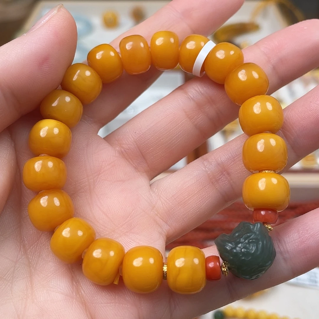 未镶嵌琥珀珠宝奇石