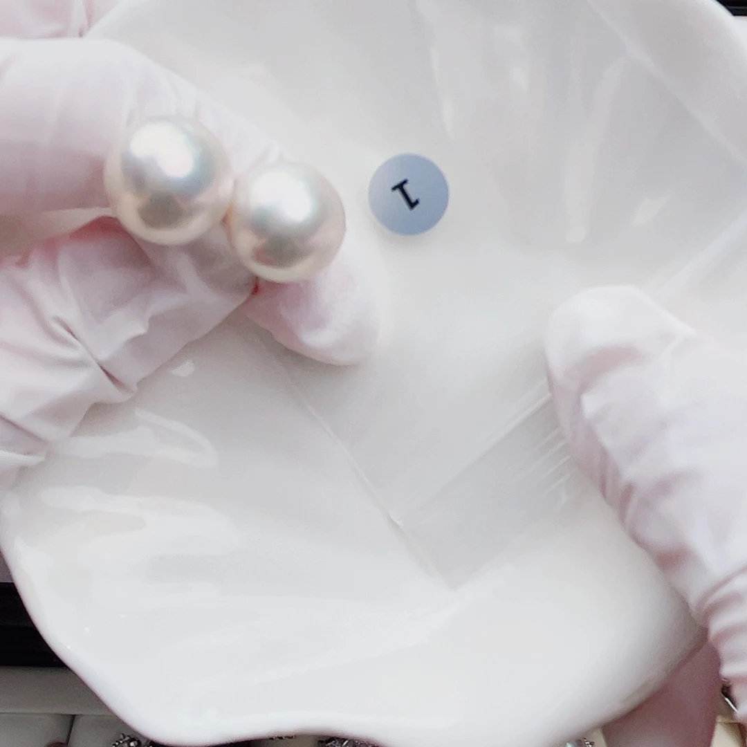 银S925镶嵌淡水珍珠耳饰