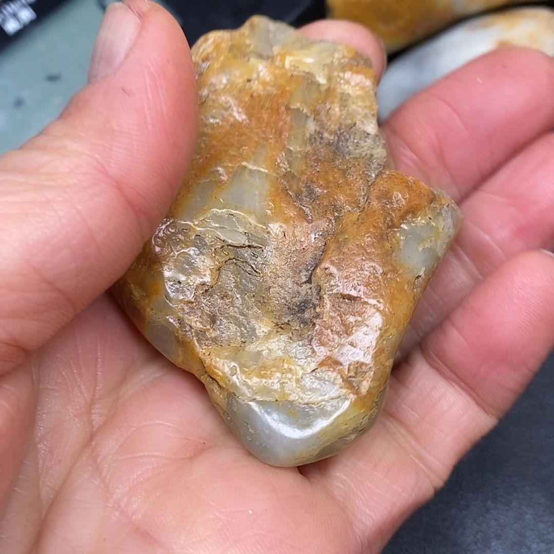 和田玉未镶嵌珠宝奇石