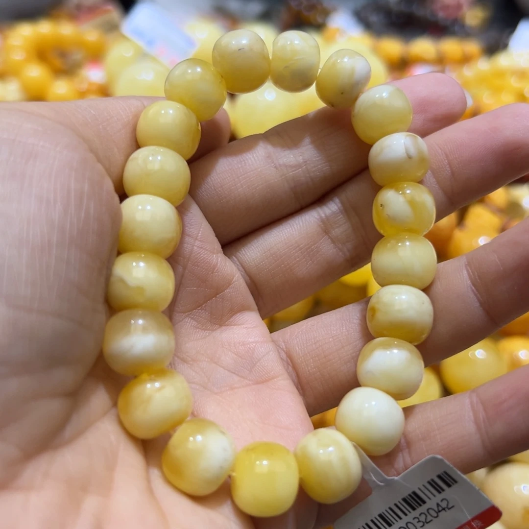 未镶嵌琥珀珠宝奇石