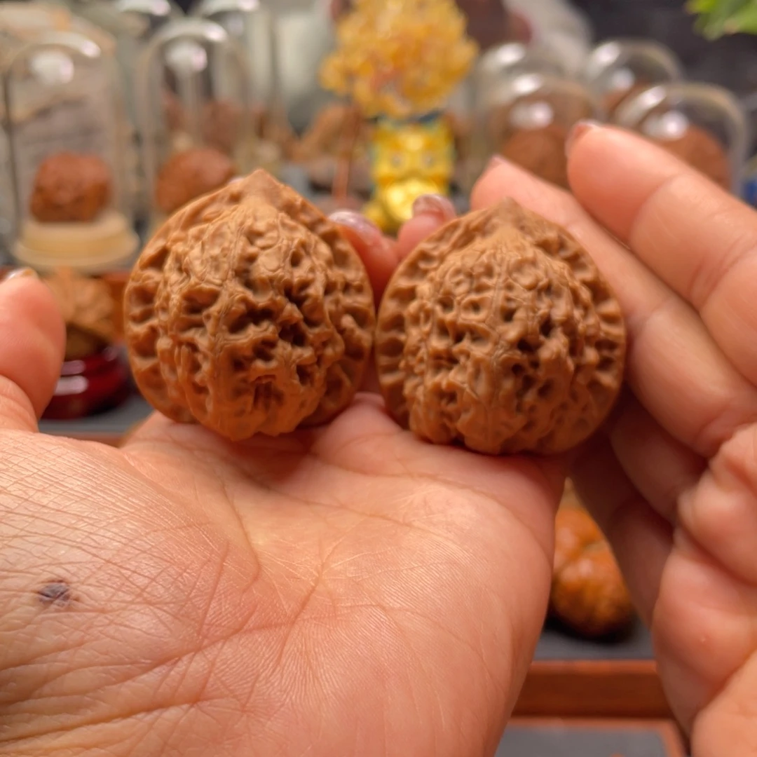 文玩核桃把件观音肚40