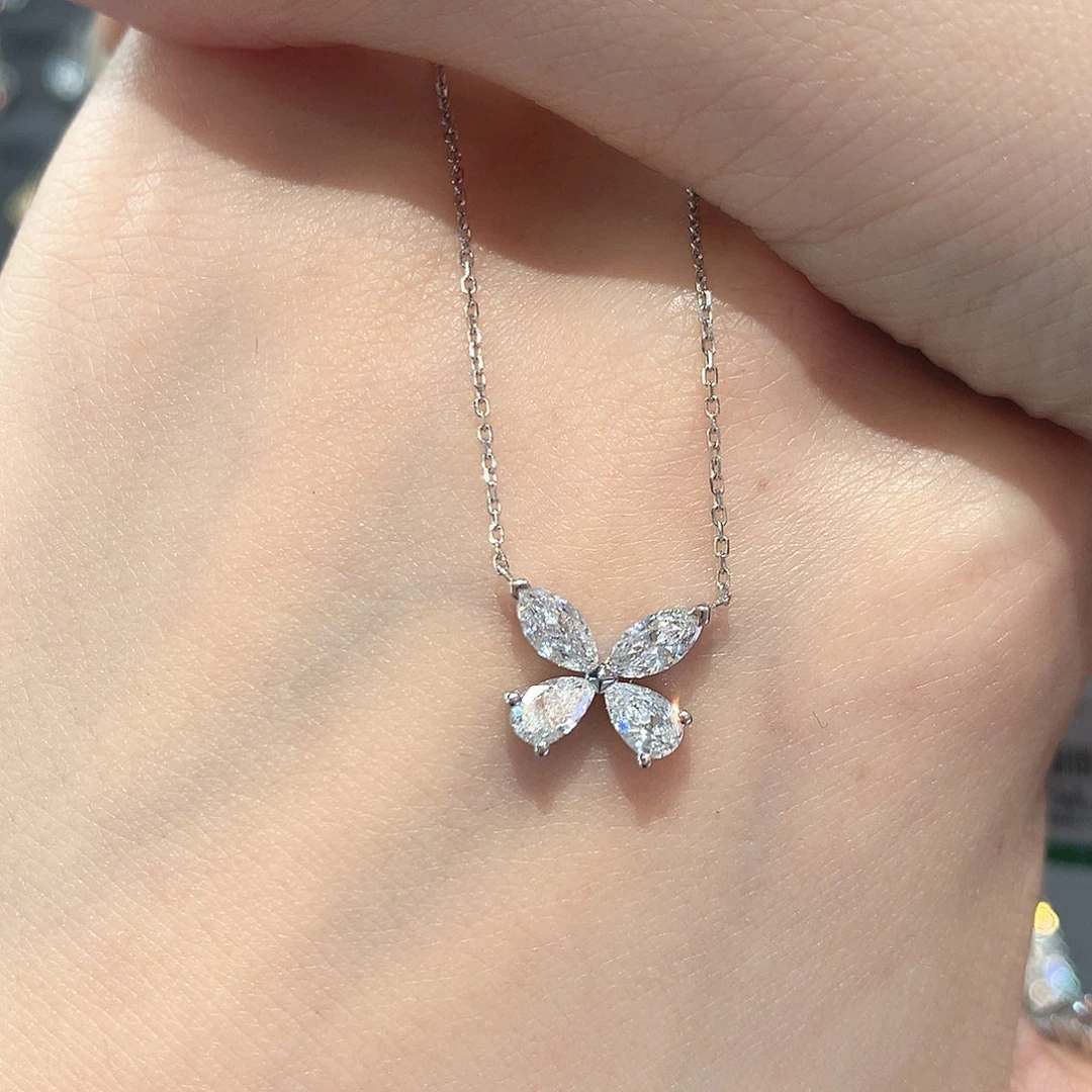 18K金镶嵌颈饰实验室培育钻石蝴蝶项链