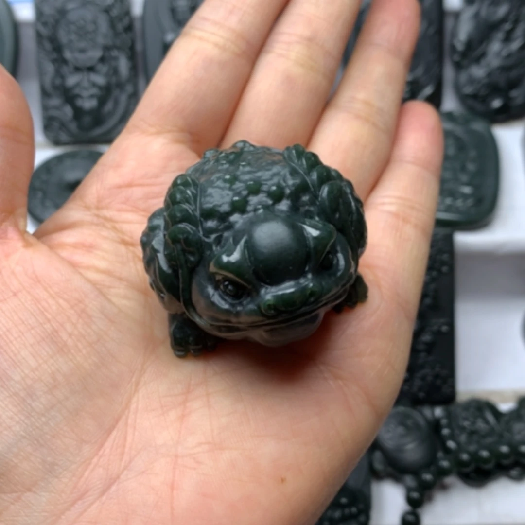 【闪购商品】颈饰未镶嵌和田玉双面雕刻