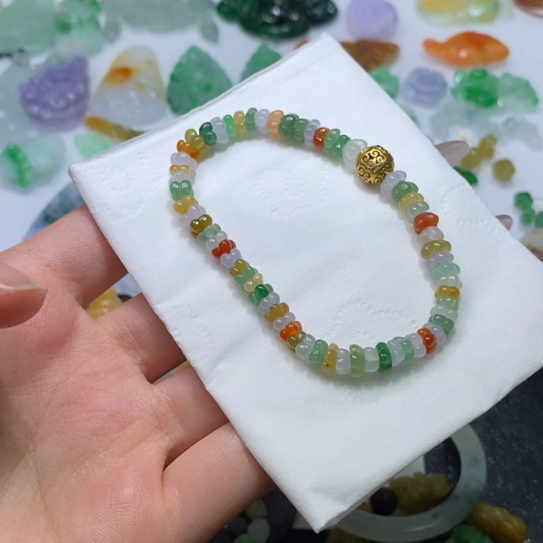 笑***定制翡翠未镶嵌手串