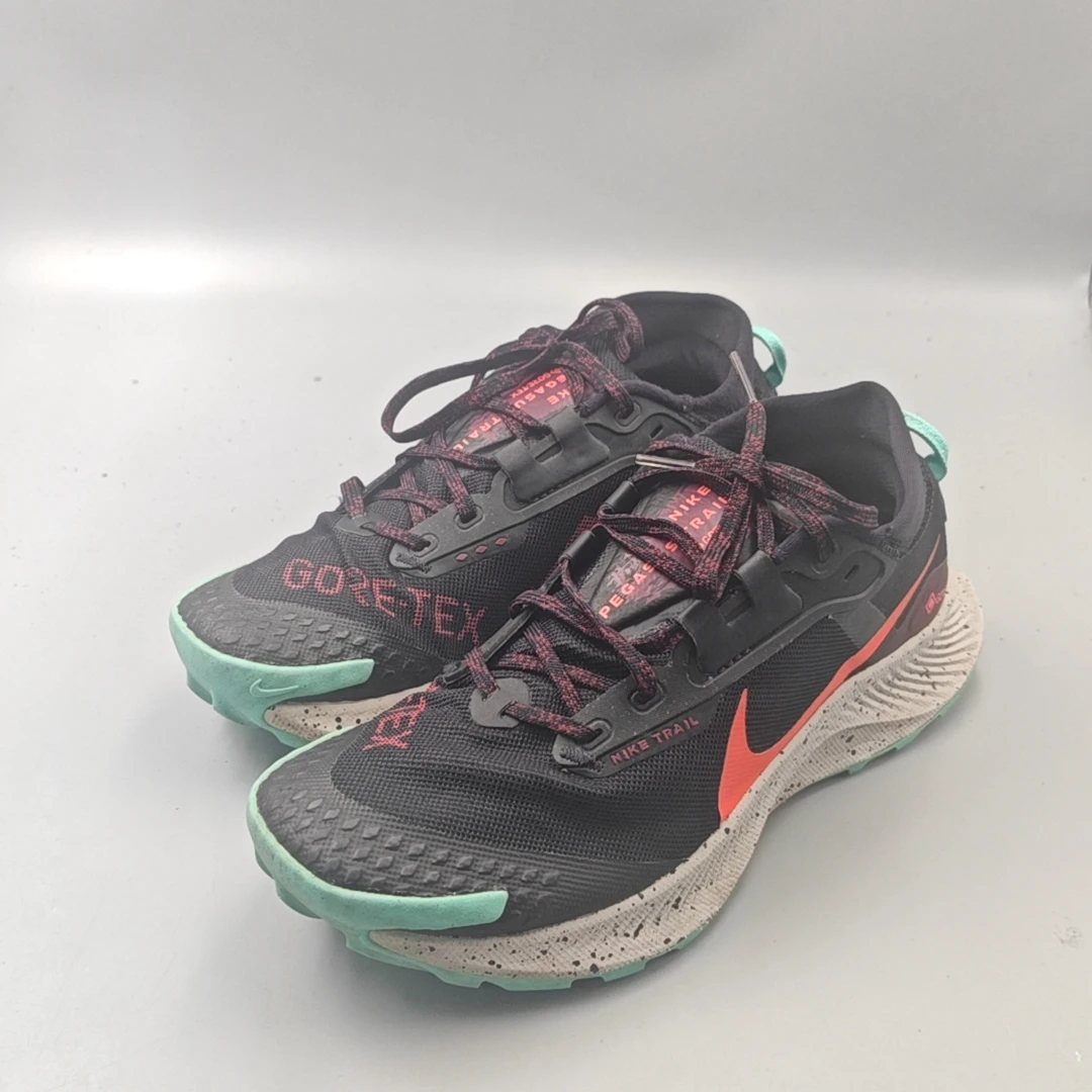 90新 MM6 42码265 TRAIL 跑鞋 二手正品 黑白 鞋口微瑕