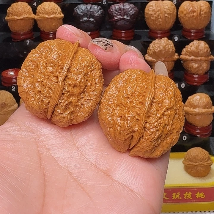 把件文玩核桃蝴蝶蝉…………11
