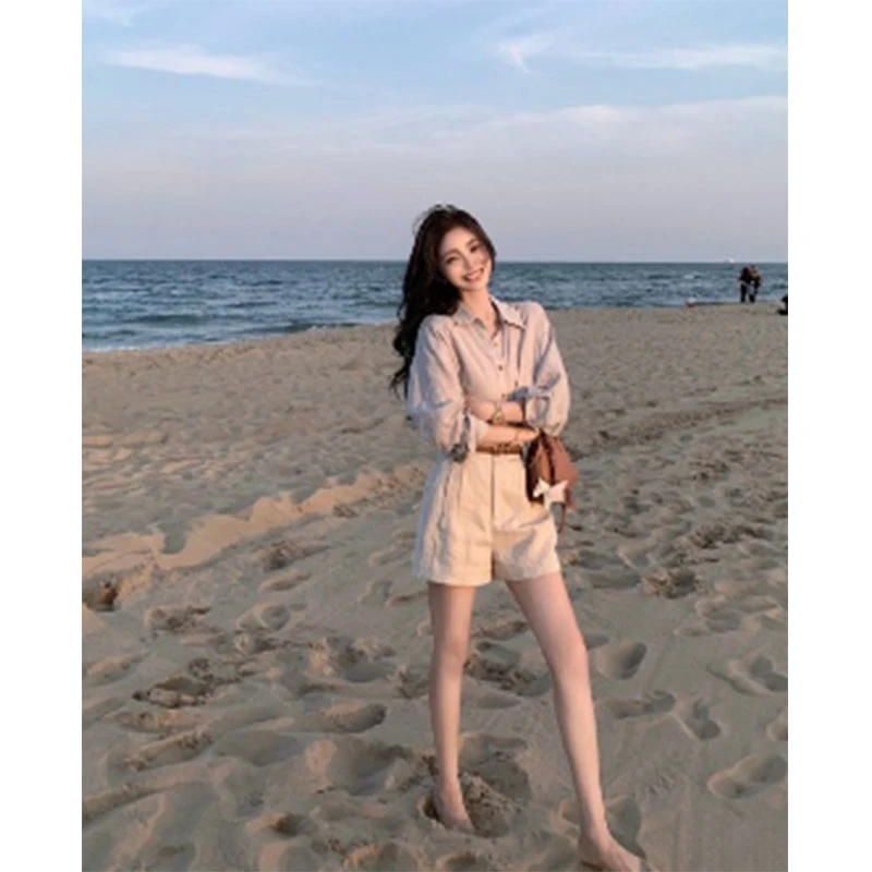 夏季2025小众设计款网红穿搭上衣简约时尚休闲宽松百搭时尚短裤女