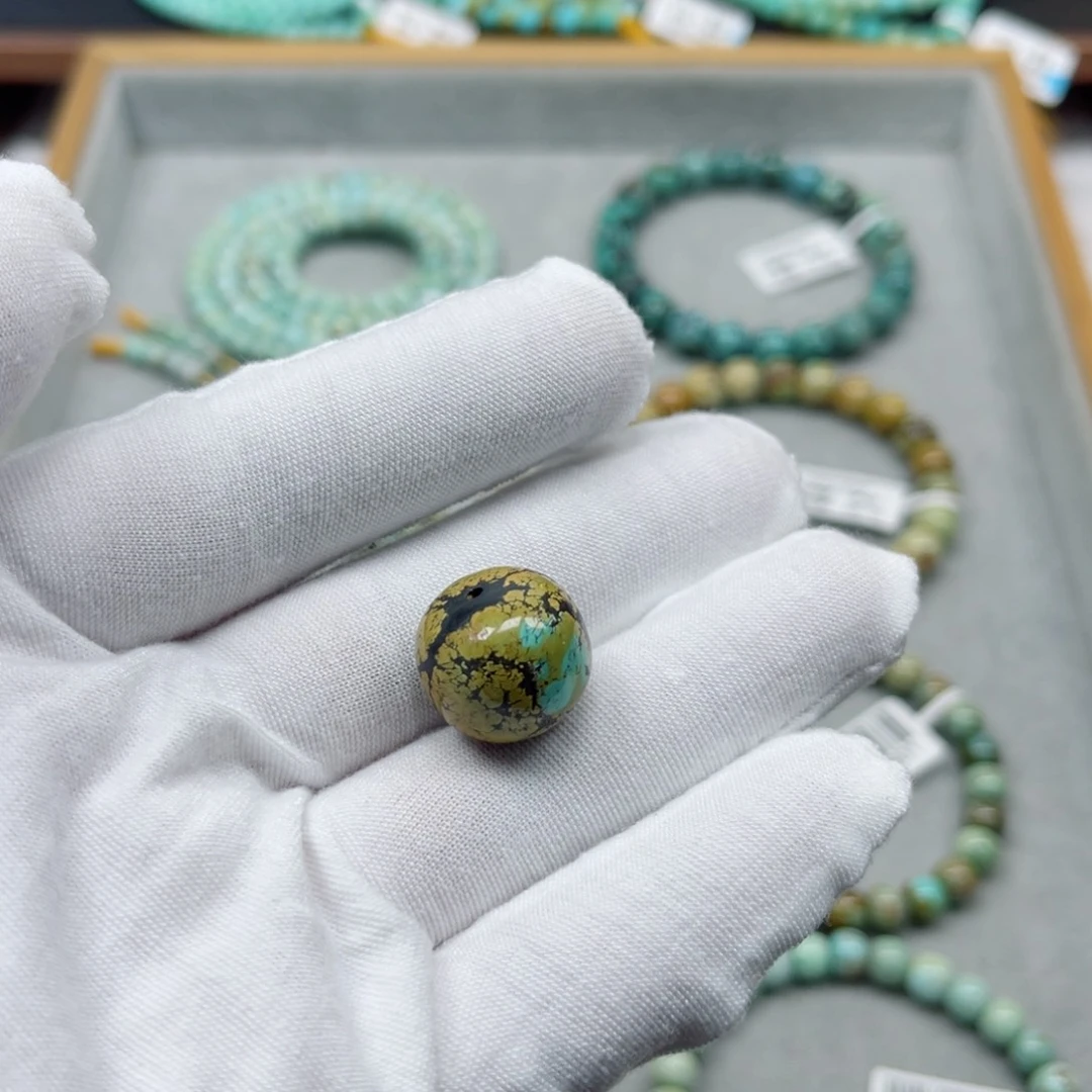 绿松石未镶嵌挂件