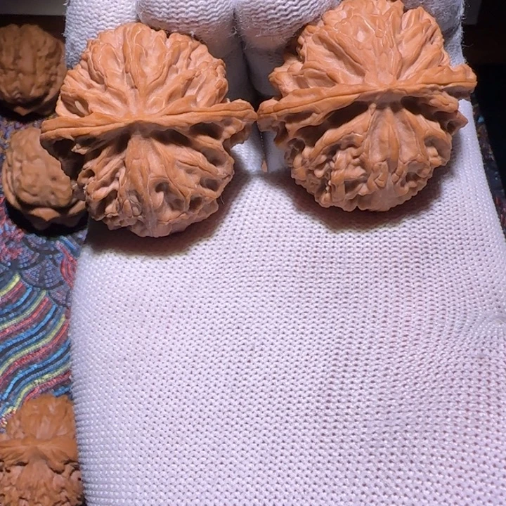 核桃苹果园核桃手把件