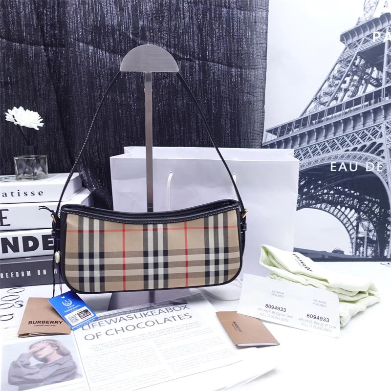 未使用 BURBERRY/博柏利 巴宝莉单肩包T_ZY0000403759