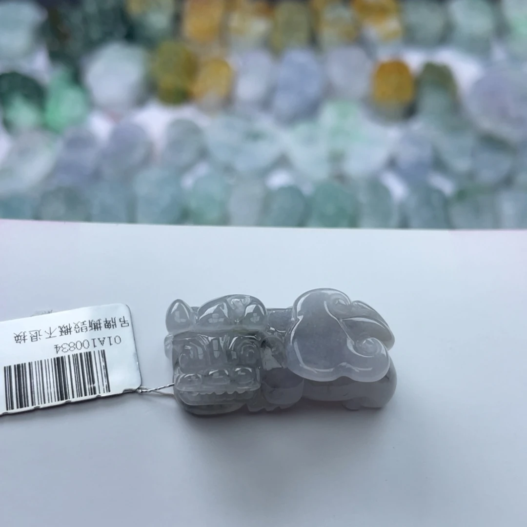 翡翠颈饰未镶嵌貔貅