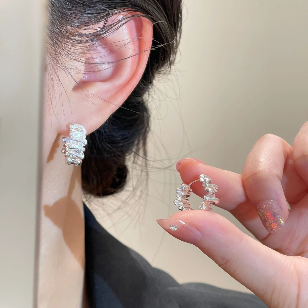 设计感波纹金属冷淡风耳扣百搭通勤时尚简约耳饰R2556