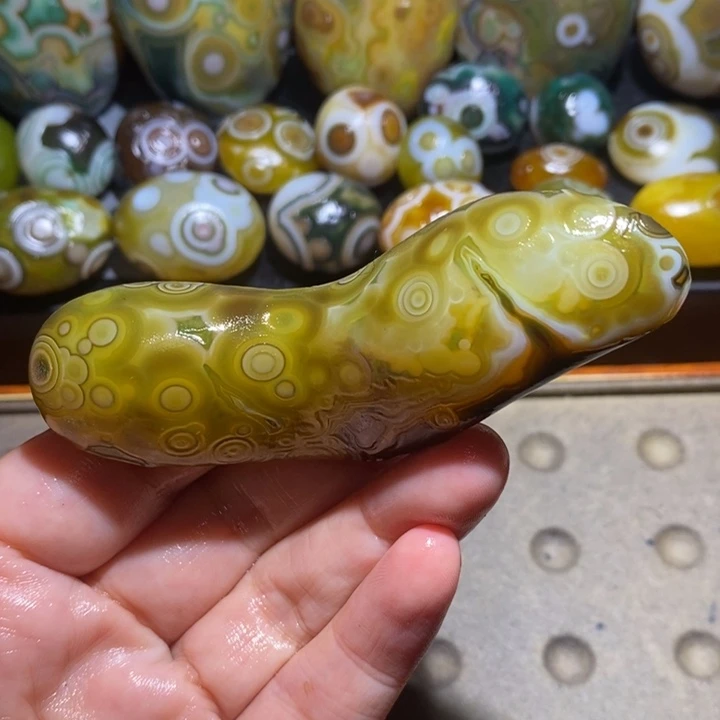 玛瑙/玉髓未镶嵌珠宝半成品