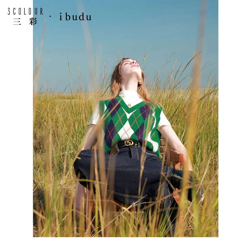 三彩ibudu2025春季新款菱形格针织马甲学院风无袖背心V领女
