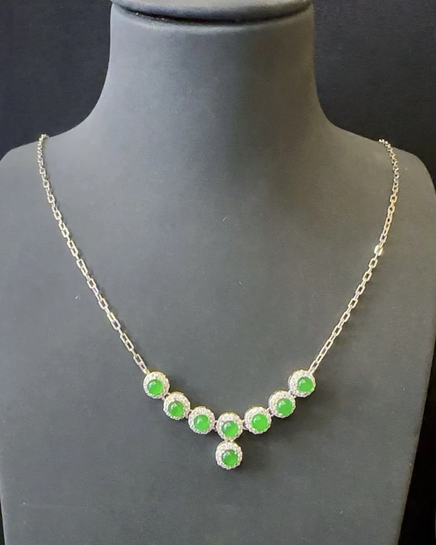 天然翡翠a货蛋面一体链