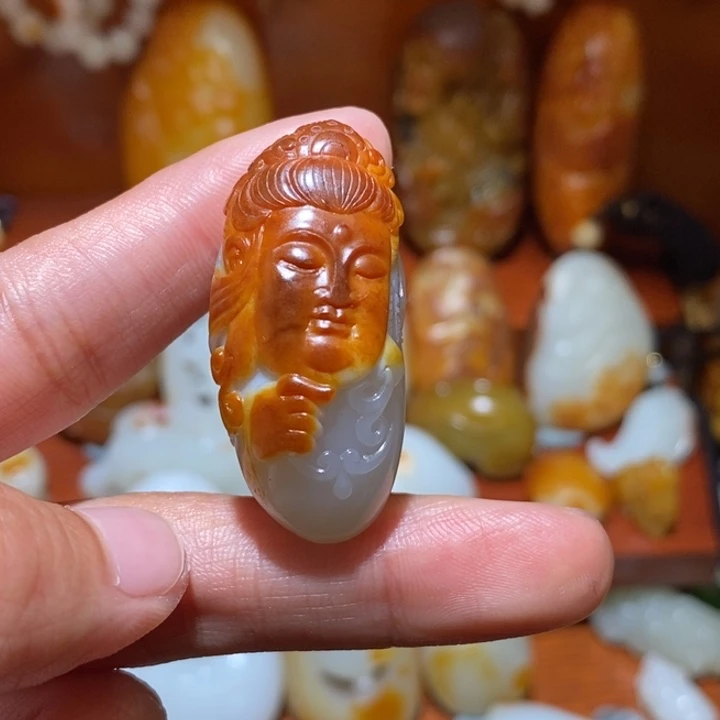 养***爷和田玉未镶嵌颈饰