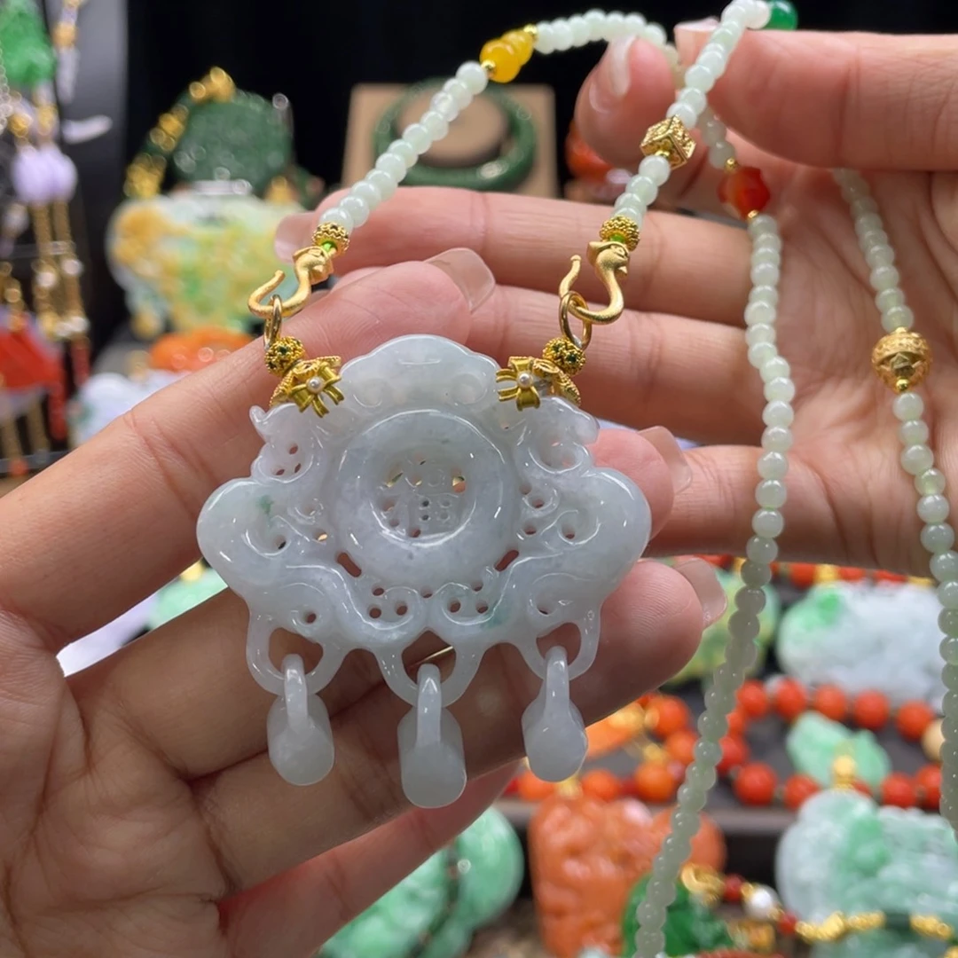 翡翠颈饰未镶嵌代编织