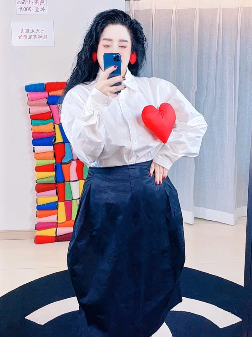 2025大码胖MM百搭立体别针大爱心韩版宽松男女同款净版长袖衬衫女