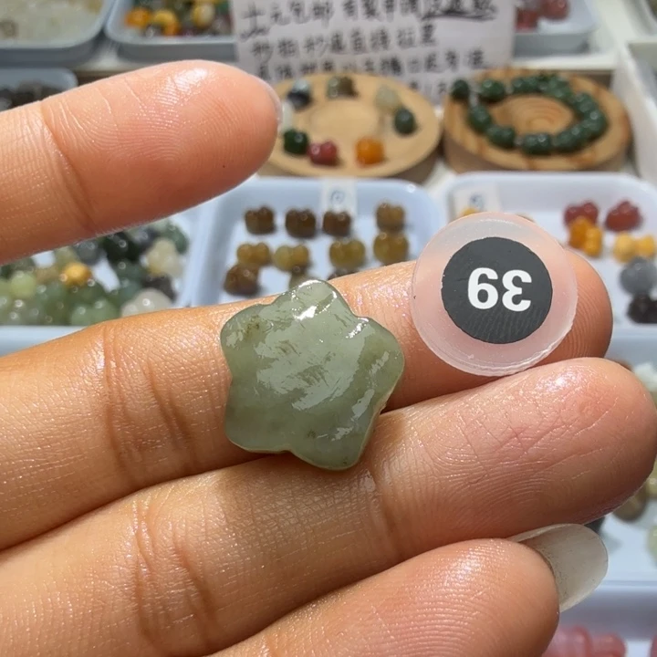 和田玉未镶嵌珠宝奇石